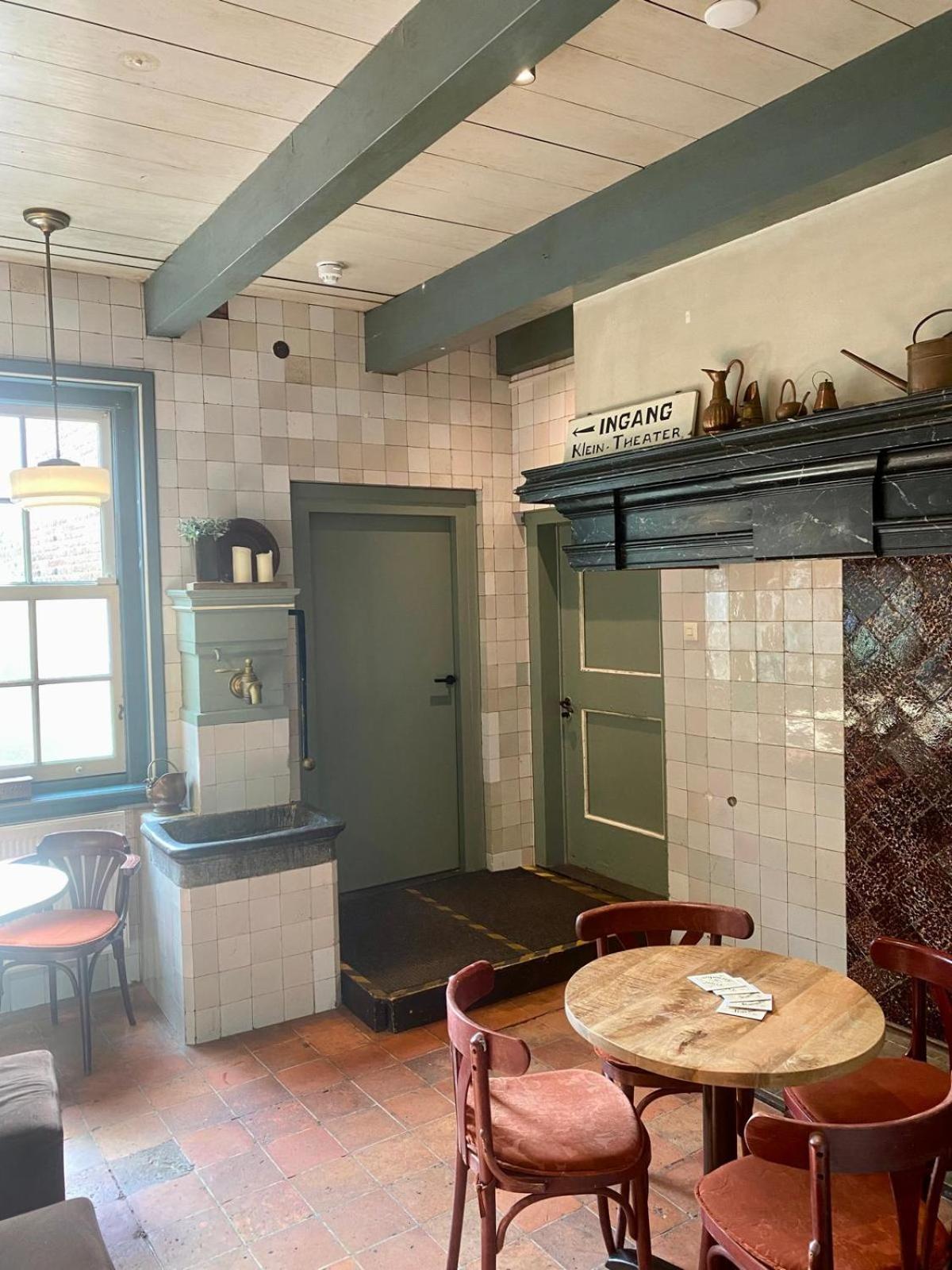 Het Heerenlogement Beusichem Bagian luar foto